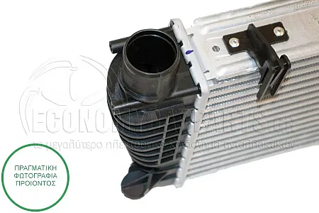ΨΥΓΕΙΟ INTERCOOLER (ΓΙΑ ΕΚΔΟΣΕΙΣ 1.5 DCi ΠΕΤΡΕΛΑΙΟ) (ΔΙΑΣΤΑΣΕΙΣ ΚΥΨΕΛΗΣ 210x205x64mm) (ΚΟΛΑΡΑ ME ΣΦΥΚΤΗΡΑ)