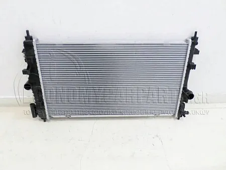 ΨΥΓΕΙΟ ΝΕΡΟΥ 1.6-1.8 & TURBO (ΓΙΑ ΟΧΗΜΑΤΑ ΜΕ A/C) (68x40)