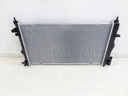 ΨΥΓΕΙΟ ΝΕΡΟΥ 1.6-1.8 & TURBO (ΓΙΑ ΟΧΗΜΑΤΑ ΜΕ A/C) (68x40)