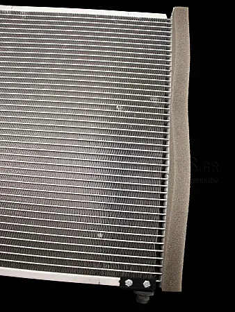 ΨΥΓΕΙΟ A/C 2.0-3.0 (ΓΙΑ ΕΚΔΟΣΕΙΣ ΒΕΝΖΙΝΗ) (700*430*16) 2000-2004