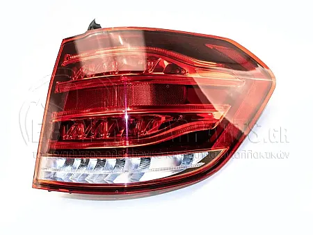 ΦΑΝΑΡΙ ΠΙΣΩ ΕΞΩΤΕΡΙΚΟ (ΓΙΑ ΕΚΔΟΣΕΙΣ STATIONWAGON) (ΟΛΟ LED) (ΜΑΥΡΗ ΒΑΣΗ)