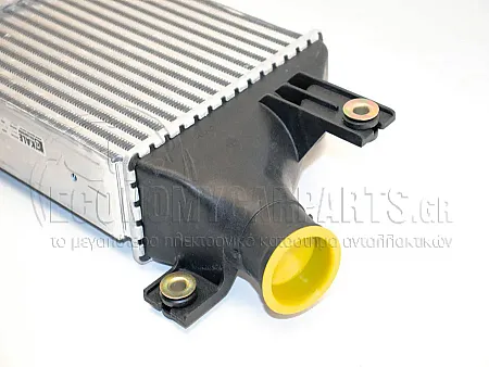 ΨΥΓΕΙΟ INTERCOOLER (ΓΙΑ ΕΚΔΟΣΕΙΣ 1.6-1.8 HDi ΠΕΤΡΕΛΑΙΟ) (ΔΙΑΣΤΑΣΕΙΣ ΚΥΨΕΛΗΣ: 250x220x64)