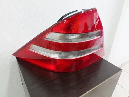 ΦΑΝΑΡΙ ΠΙΣΩ (ULO) 1998-2002