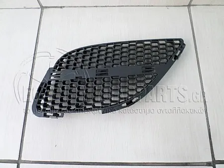 ΚΟΜΜΑΤΙ ΜΑΣΚΑΣ 2002-->
