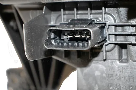 ΦΑΝΑΡΙ ΕΜΠΡΟΣ ΜΕ ΦΩΣ ΗΜΕΡΑΣ LED (VALEO)
