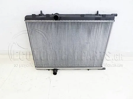 ΨΥΓΕΙΟ ΝΕΡΟΥ 1.1-1.6cc (ΓΙΑ ΟΧΗΜΑΤΑ ΜΕ & ΧΩΡΙΣ A/C) (38x56x1.8) 2002--> (VALEO CLASSIC)